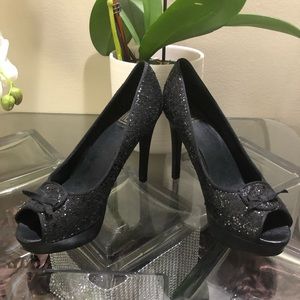 New Pour La Victoire Shoes.Size 6.5